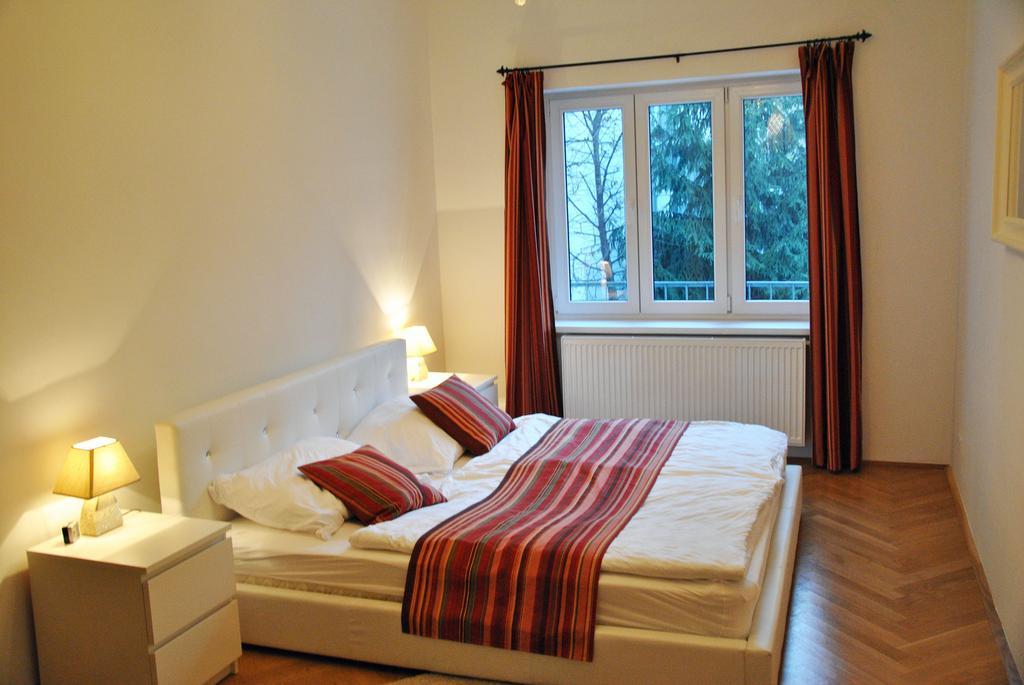 Schoenbrunn Park Apartement Viyana Oda fotoğraf